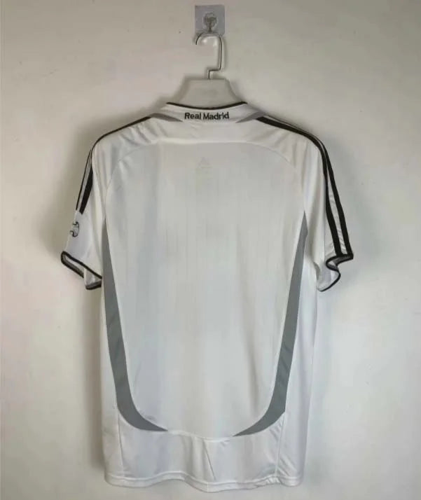 2006/2007 Retro Real Madrid Home Football Shirt