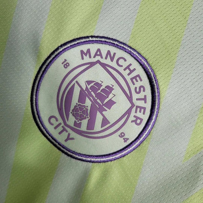 2023/2024 Manchester City Goalkeeper Fluorescent Green Football Shirt