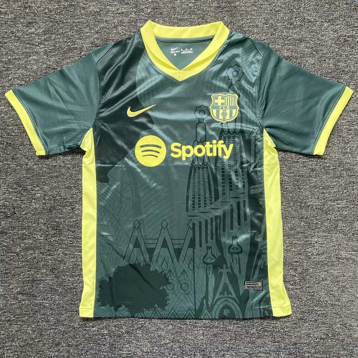 2024/2025 Barcelona Special Edition Green Football Shirt