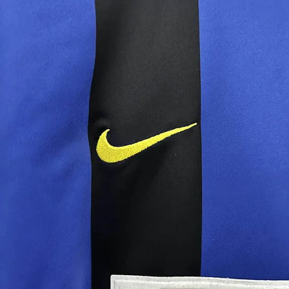 2002/2003 Retro Internazionale Milan Home Football Jersey
