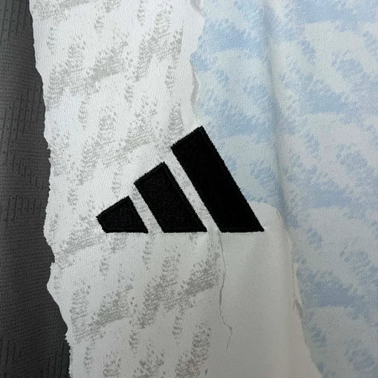 2025/2026 Real Madrid Training Wear Football Shirt