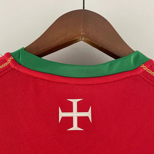 2006 Retro Portugal Home Football Shirt