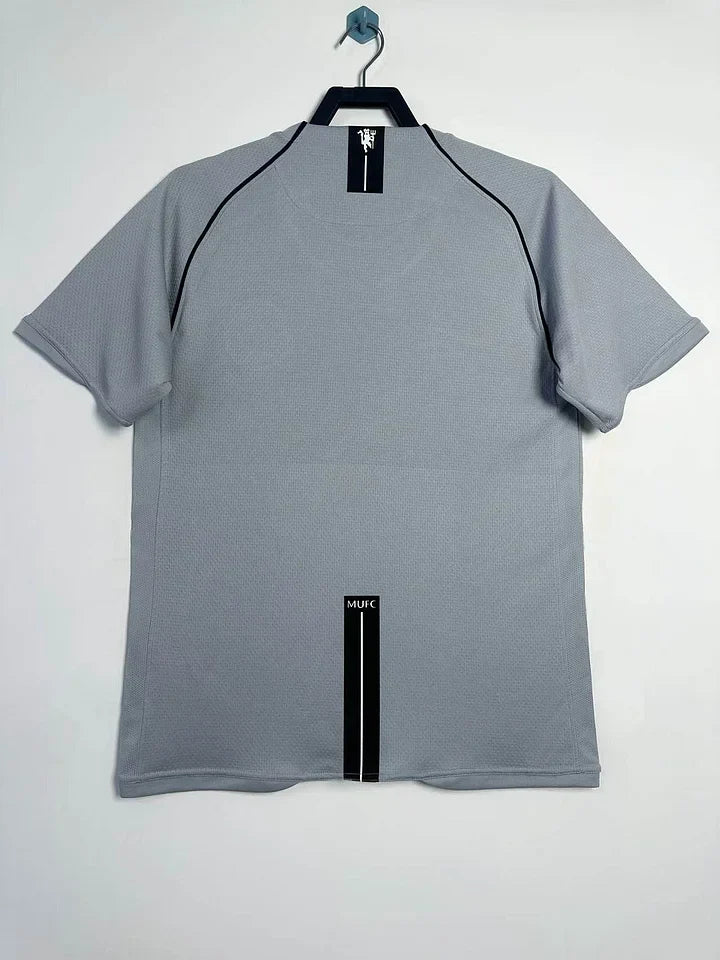 2007/2008 Retro Manchester United Goalkeeper Grey Football Shirt